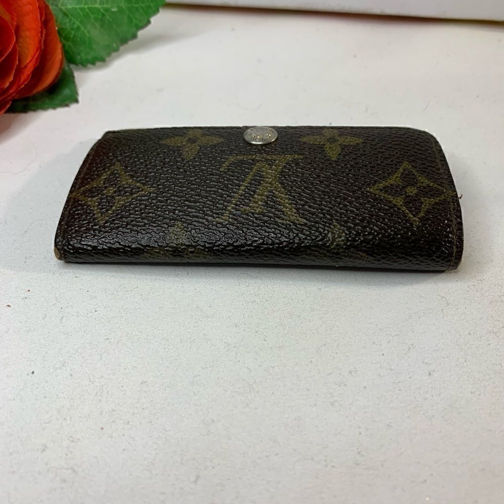 Louis Vuitton Monogram 4 Key Wallet - Picture 6 of 8